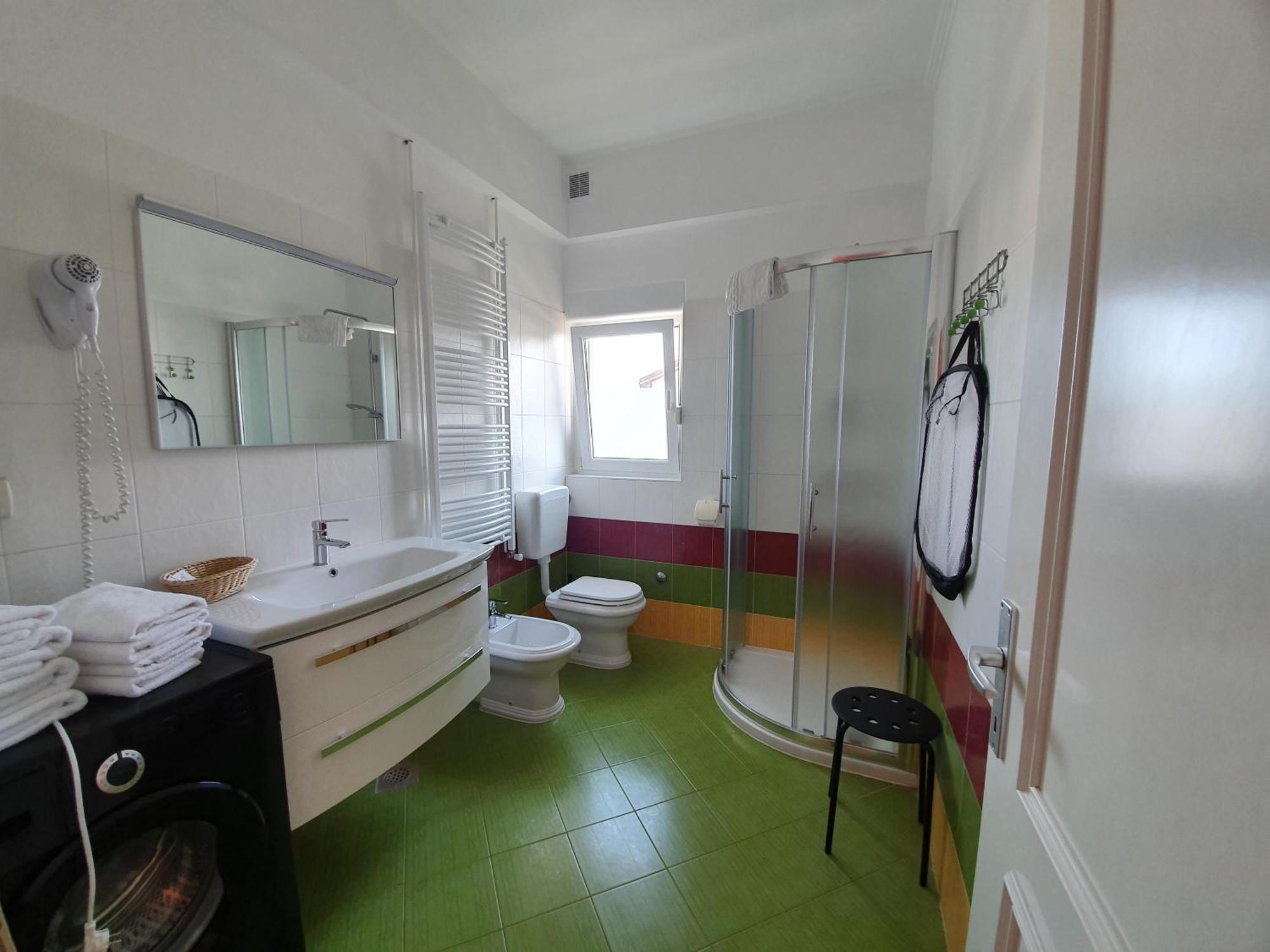 Trbovic Apartments Peaceful Stay With Free Parking, Pet-Friendly, And Bike Storage In אומאג מראה חיצוני תמונה