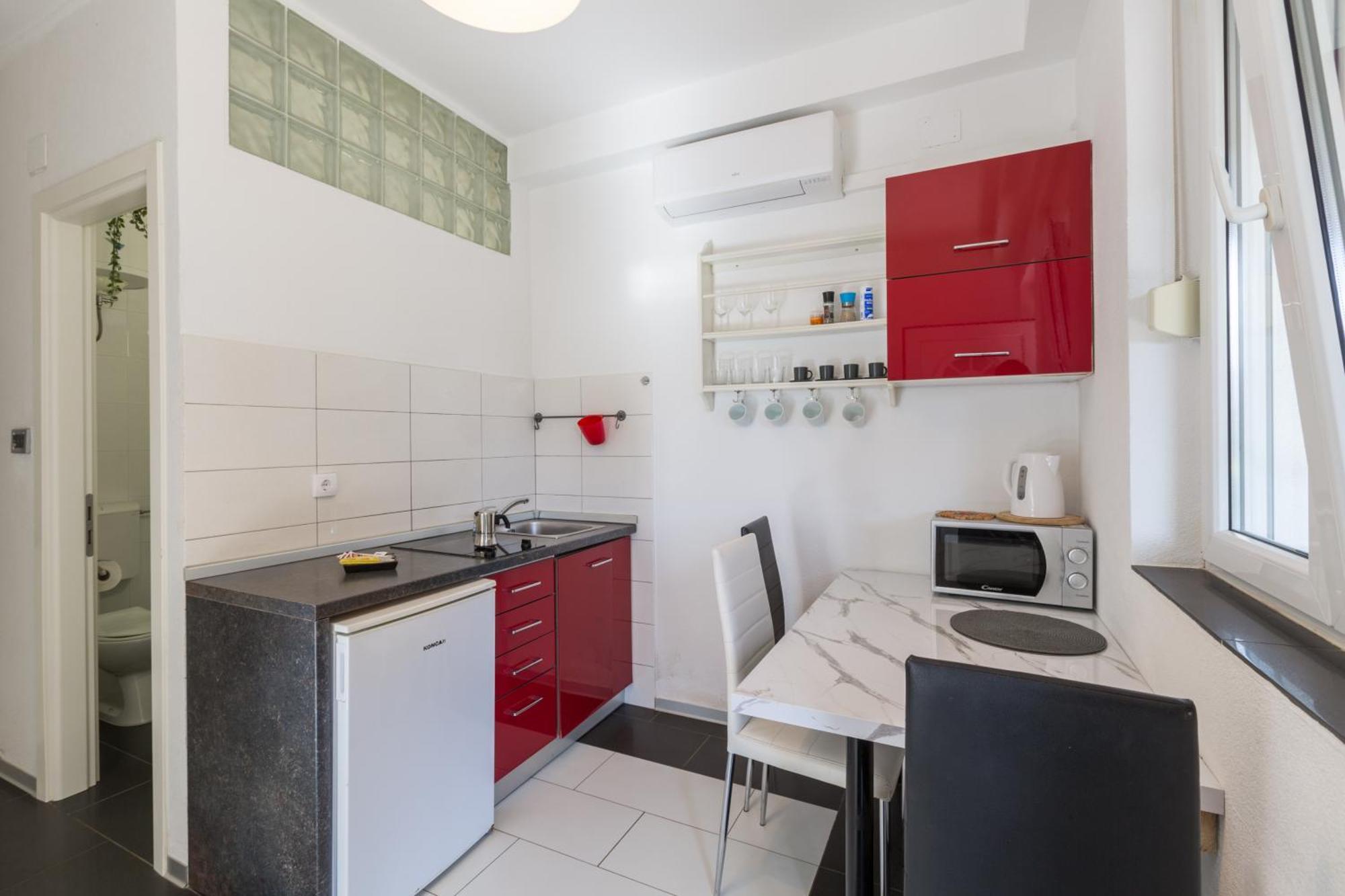 Trbovic Apartments Peaceful Stay With Free Parking, Pet-Friendly, And Bike Storage In אומאג מראה חיצוני תמונה