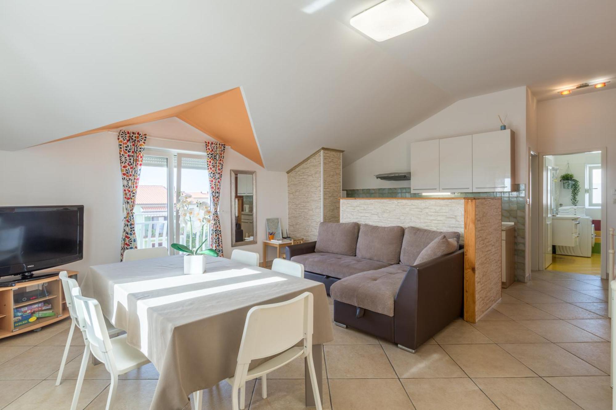 Trbovic Apartments Peaceful Stay With Free Parking, Pet-Friendly, And Bike Storage In אומאג מראה חיצוני תמונה