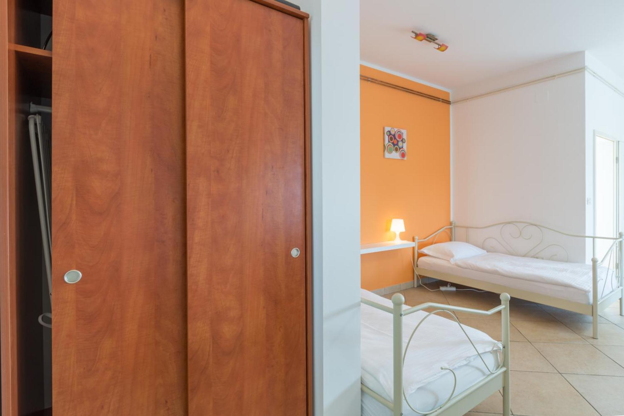 Trbovic Apartments Peaceful Stay With Free Parking, Pet-Friendly, And Bike Storage In אומאג מראה חיצוני תמונה