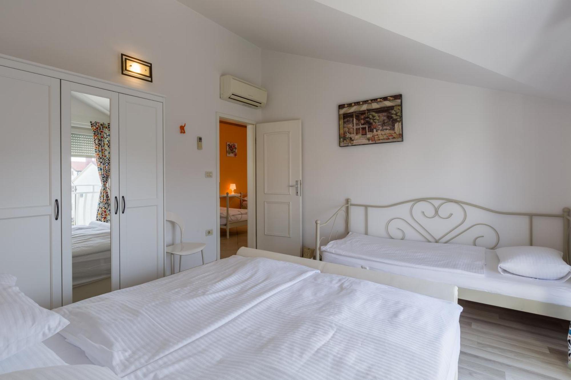 Trbovic Apartments Peaceful Stay With Free Parking, Pet-Friendly, And Bike Storage In אומאג מראה חיצוני תמונה