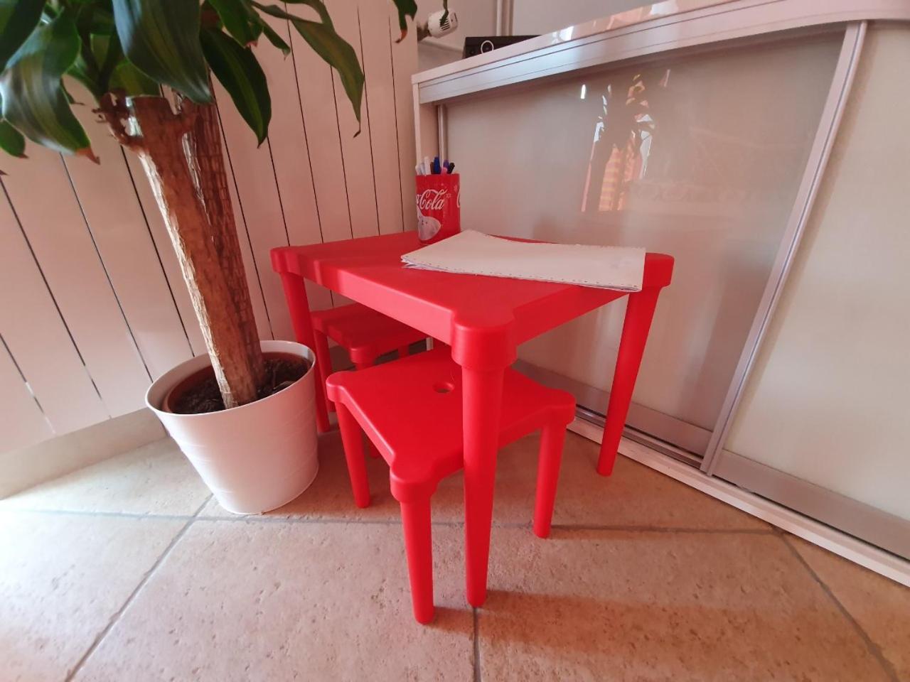 Trbovic Apartments Peaceful Stay With Free Parking, Pet-Friendly, And Bike Storage In אומאג חדר תמונה